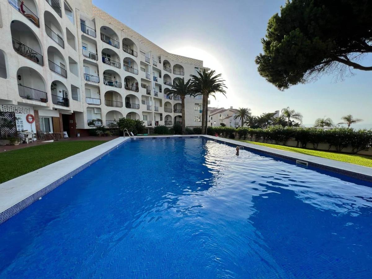 Edificio Verdemar - Stunning 1 Bed Apartment With Pool & Sea Views Nerja Exteriör bild