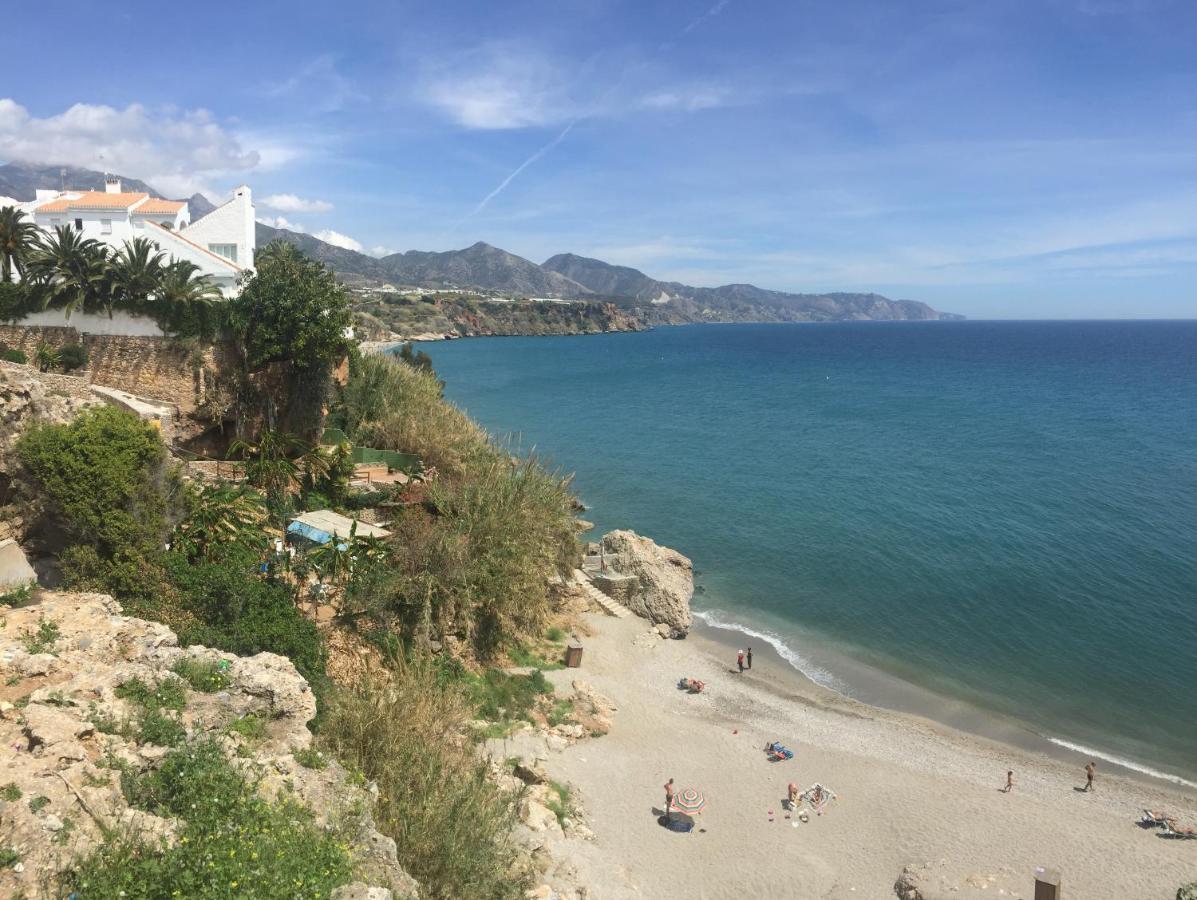 Edificio Verdemar - Stunning 1 Bed Apartment With Pool & Sea Views Nerja Exteriör bild